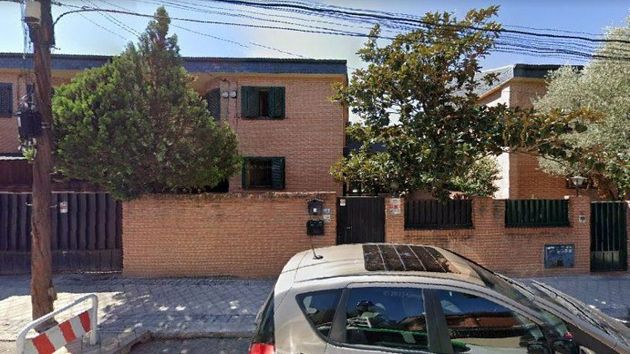 Foto 2 de Casa en venda a calle CL Rafael Villa de 5 habitacions amb calefacció