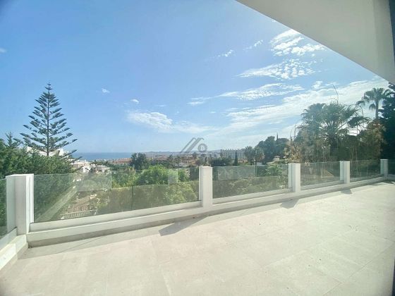 Foto 2 de Chalet en venta en Fuengirola de 4 habitaciones con terraza y piscina