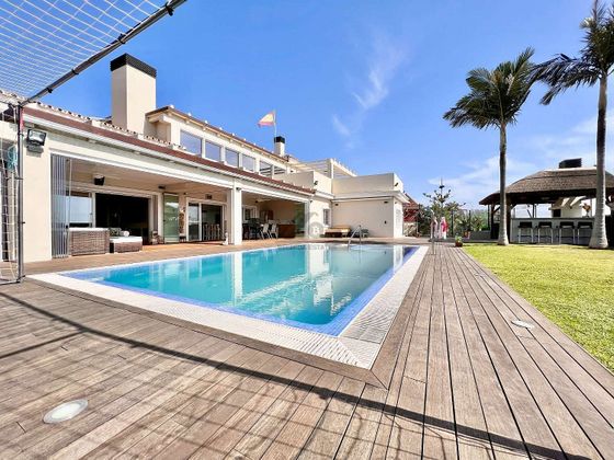 Foto 1 de Xalet en venda a Churriana de 7 habitacions amb terrassa i piscina