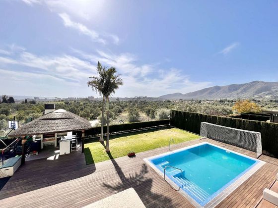 Foto 2 de Venta de chalet en Churriana de 7 habitaciones con terraza y piscina
