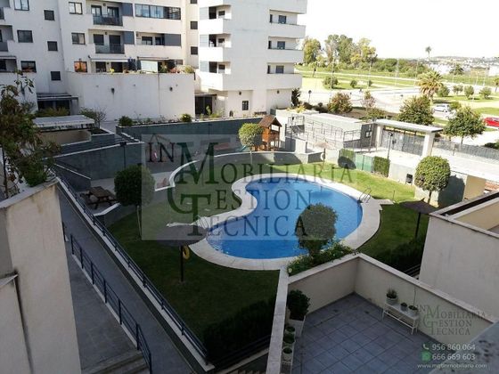 Foto 1 de Pis en venda a Ctra Sanlúcar-Zona Cuatro Pinos de 2 habitacions amb terrassa i piscina