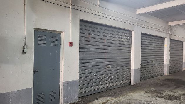Foto 2 de Garaje en venta en calle Del Faro de 28 m²