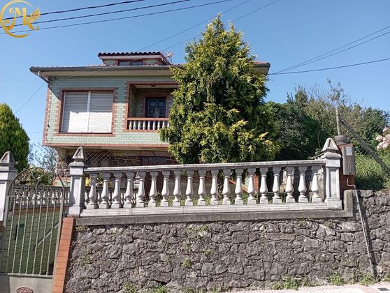 Foto 1 de Xalet en venda a Maliaño de 6 habitacions amb terrassa i jardí