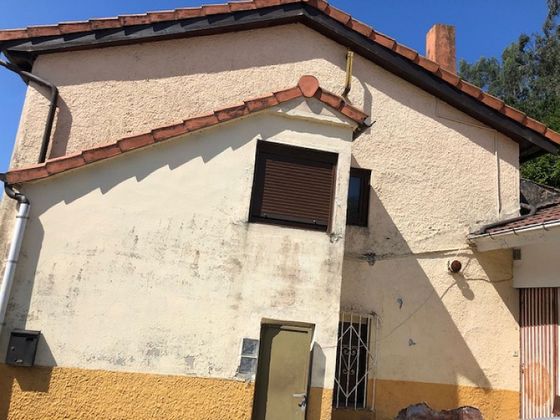 Foto 2 de Casa en venda a Parroquias Norte de 4 habitacions amb terrassa i garatge
