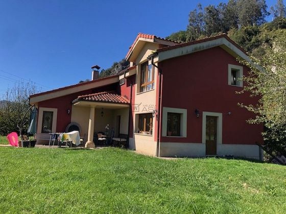 Foto 1 de Casa en venda a Ribera de Arriba de 4 habitacions amb terrassa i garatge