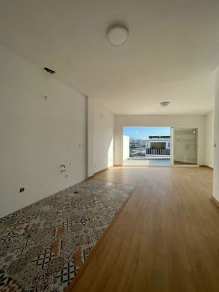 Foto 2 de Casa adosada en venta en calle Algarrobo Costa de 2 habitaciones con terraza y balcón