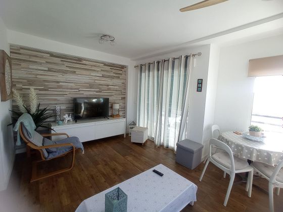 Foto 1 de Piso en alquiler en Centro - Vélez-Málaga de 2 habitaciones con terraza y muebles