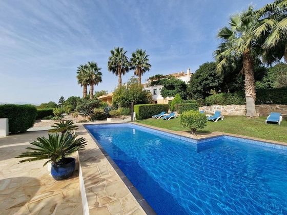 Foto 1 de Local en venda a Alcaucín amb terrassa i piscina