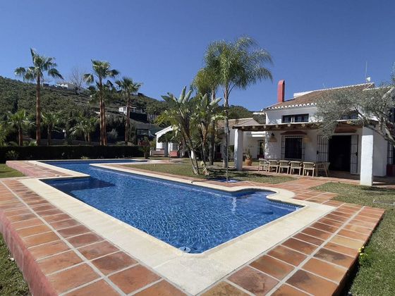 Foto 1 de Chalet en venta en Frigiliana de 9 habitaciones con terraza y piscina