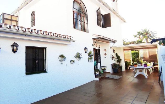 Foto 2 de Xalet en venda a El Pinillo de 5 habitacions amb terrassa i piscina