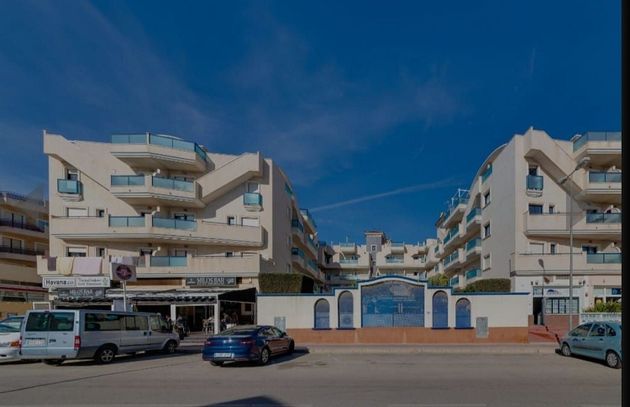 Foto 2 de Pis en venda a calle Del Mar de 2 habitacions amb terrassa i piscina