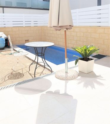 Foto 2 de Casa adossada en venda a Catalunya - Fontetes de 3 habitacions amb terrassa i piscina