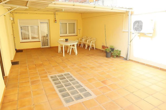 Foto 1 de Casa adossada en venda a Can Feu - Can Gambús - Hostafrancs de 3 habitacions amb terrassa i garatge