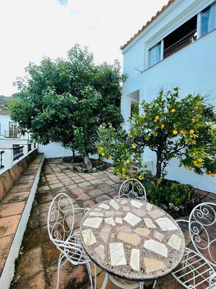 Foto 1 de Casa en venda a calle Real de 6 habitacions amb terrassa i jardí