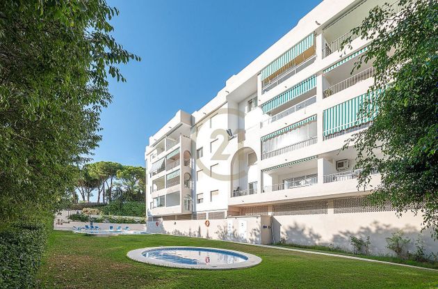 Foto 2 de Pis en venda a Nueva Andalucía centro de 4 habitacions amb terrassa i piscina