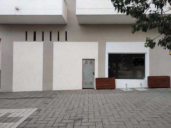Foto 1 de Local en venda a Nueva Andalucía centro de 95 m²