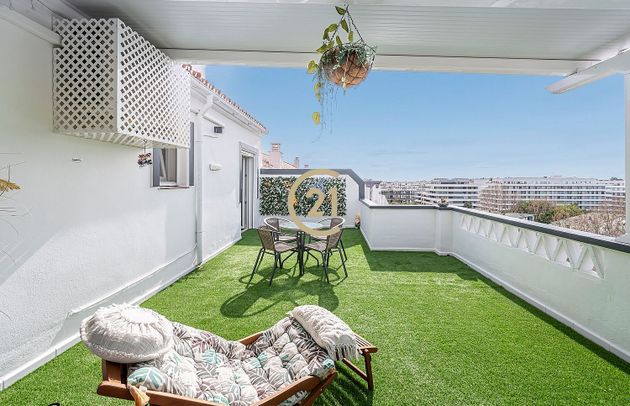 Foto 1 de Àtic en venda a Nueva Andalucía centro de 3 habitacions amb terrassa i garatge