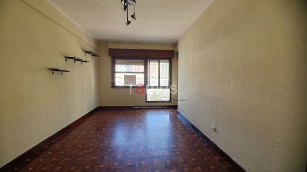 Foto 1 de Venta de piso en calle Tomás Paredes de 3 habitaciones con terraza