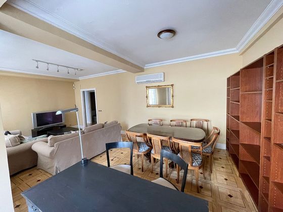 Foto 1 de Piso en alquiler en El Viso de 3 habitaciones con muebles y aire acondicionado