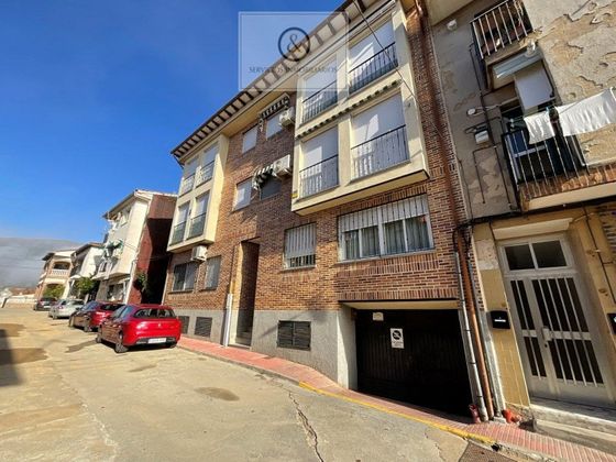 Foto 1 de Dúplex en venda a Candeleda de 5 habitacions amb terrassa i garatge