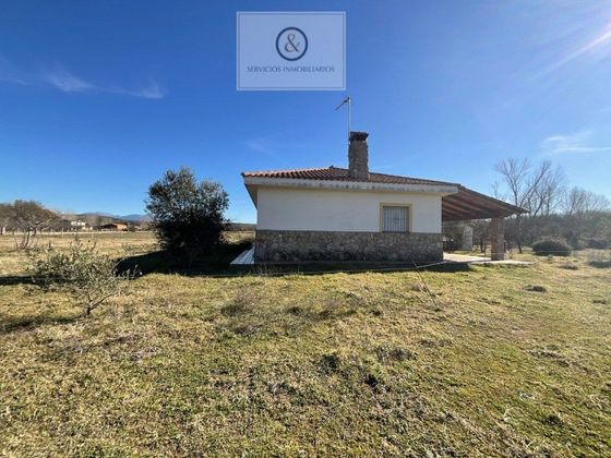 Foto 1 de Venta de casa rural en Arenas de San Pedro de 4 habitaciones y 212 m²
