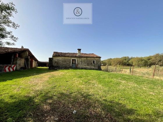 Foto 1 de Casa rural en venda a Arenas de San Pedro de 6 habitacions i 1248 m²