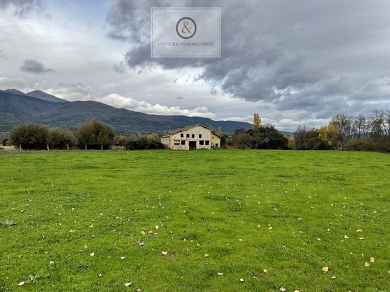 Foto 1 de Casa rural en venda a Arenas de San Pedro de 3 habitacions i 683 m²