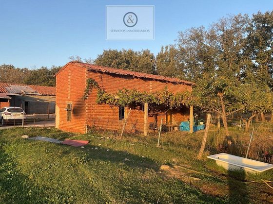 Foto 2 de Venta de casa rural en Candeleda de 3 habitaciones y 846 m²