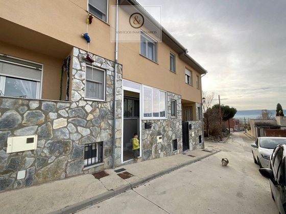 Foto 2 de Casa en venda a Serrada (La) de 3 habitacions amb garatge i calefacció