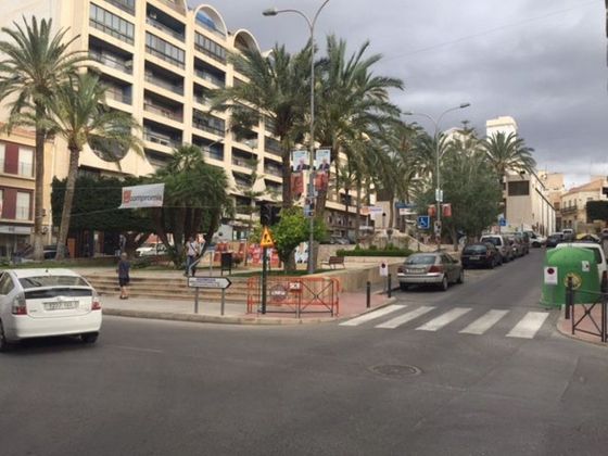 Foto 2 de Local en lloguer a calle Alicante de 325 m²