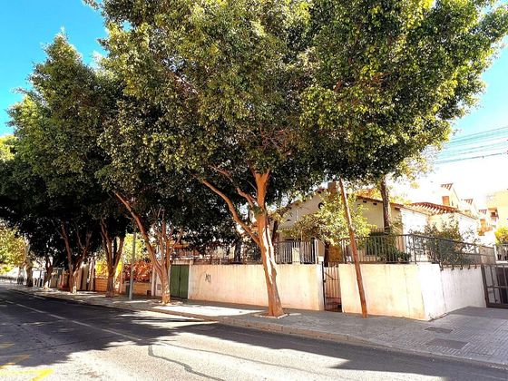 Foto 1 de Casa en venda a calle Navarro Ledesma de 4 habitacions amb terrassa i jardí