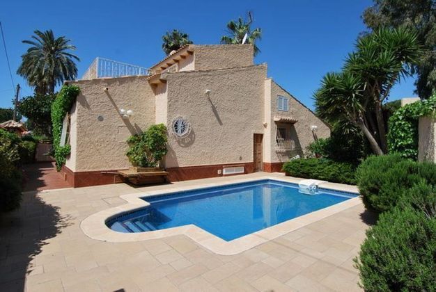 Foto 2 de Xalet en venda a Pueblo Español-Coveta Fumá de 4 habitacions amb terrassa i piscina