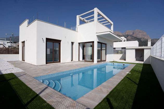 Foto 1 de Xalet en venda a Polop de 3 habitacions amb terrassa i piscina