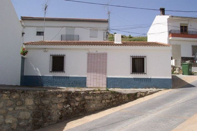 Foto 1 de Casa en venda a Arenas del Rey de 3 habitacions amb jardí