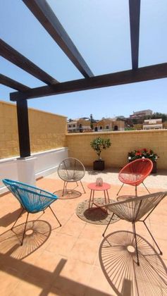Foto 2 de Casa en venda a Algarrobo de 3 habitacions amb terrassa i jardí