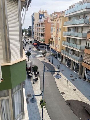 Foto 1 de Pis en venda a Centro - Vélez-Málaga de 3 habitacions amb terrassa i aire acondicionat