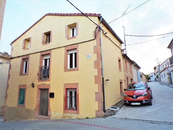 Foto 1 de Casa en venda a Urueñas de 5 habitacions amb balcó