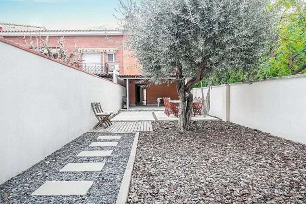 Foto 2 de Casa en venda a Vista Alegre de 4 habitacions amb terrassa i garatge