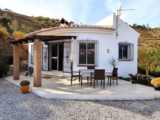 Foto 1 de Casa rural en venda a Árchez de 2 habitacions amb terrassa i piscina