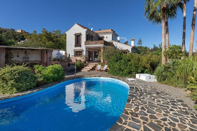Foto 2 de Casa rural en venda a Coín de 4 habitacions amb terrassa i piscina