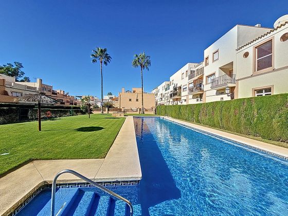 Foto 1 de Casa adossada en venda a El Padrón - El Velerín - Voladilla de 3 habitacions amb terrassa i piscina