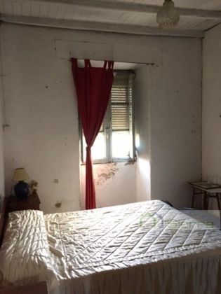 Foto 2 de Chalet en venta en Sarria de 3 habitaciones con garaje