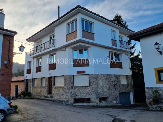 Foto 2 de Àtic en venda a calle Sorris de 3 habitacions amb terrassa i balcó