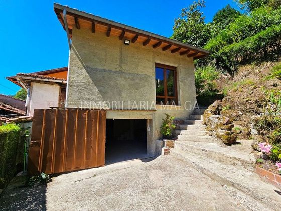 Foto 2 de Casa adosada en venta en barrio Los Llameos de 3 habitaciones con terraza y garaje