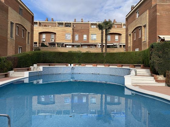 Foto 1 de Casa en venda a Sant Just Desvern de 4 habitacions amb terrassa i piscina