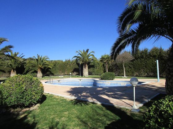 Foto 1 de Casa rural en venda a Morata de Tajuña de 5 habitacions amb piscina i jardí