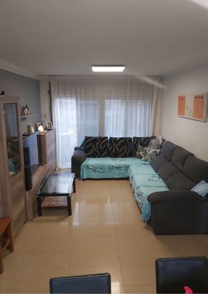 Foto 1 de Casa en venta en Esparreguera de 3 habitaciones con terraza y garaje