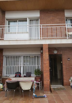 Foto 2 de Casa en venta en Esparreguera de 3 habitaciones con terraza y garaje