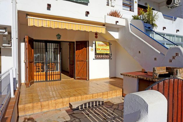 Foto 1 de Piso en venta en calle Sant Pere Pescador de 2 habitaciones con terraza