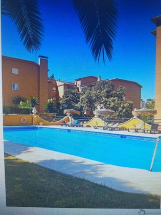 Foto 1 de Pis en venda a El Mayorazgo - El Limonar de 3 habitacions amb terrassa i piscina